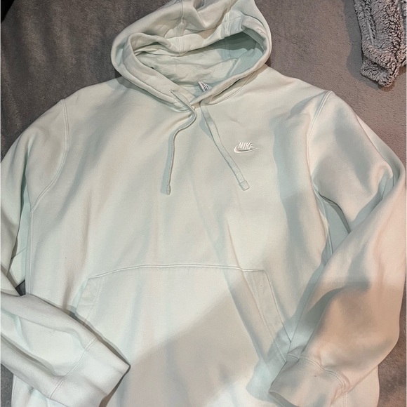 mint green nike hoodie - Picture 1 of 3
